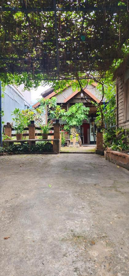 A Pousada Cozy Nest Cnx Chiang Mai Exterior foto