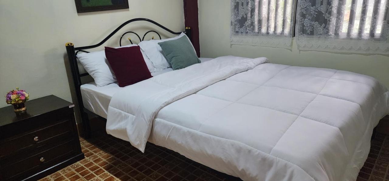 A Pousada Cozy Nest Cnx Chiang Mai Exterior foto