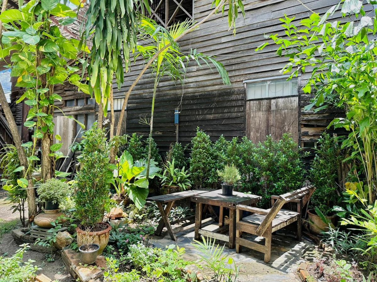 A Pousada Cozy Nest Cnx Chiang Mai Exterior foto